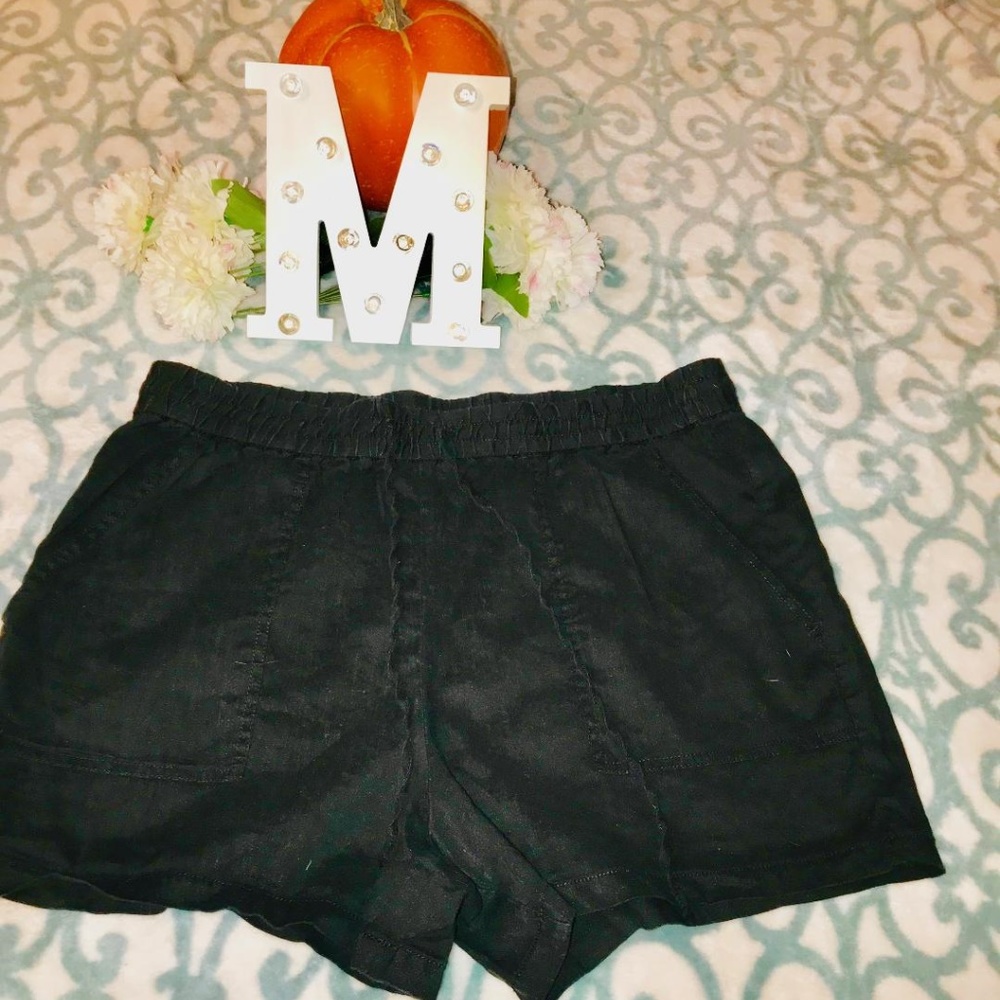 Daily Ritual Linen Shorts - Picture 2 of 4